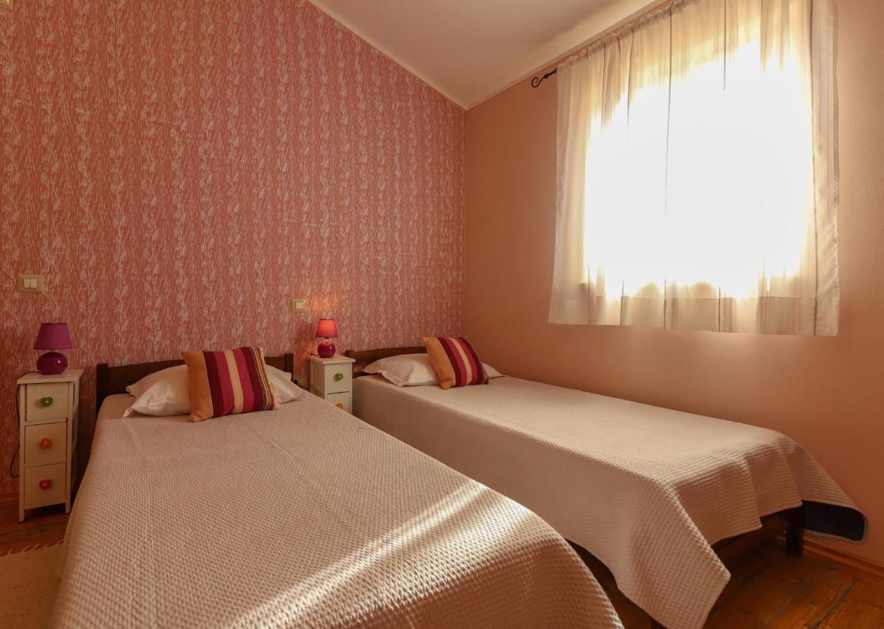 Villa Nona Marija Sveti Lovreč Pazenatički Εξωτερικό φωτογραφία